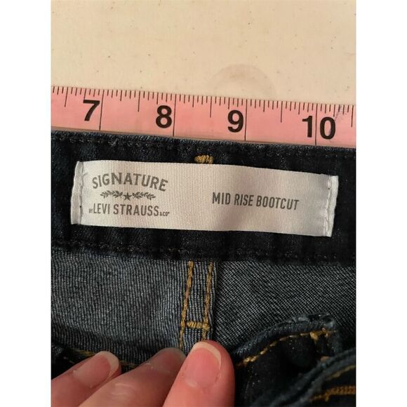 Levi Strauss Women's Size 16 Blue Bootcut Mid Rise Stretch Jeans - Picture 7 of 9